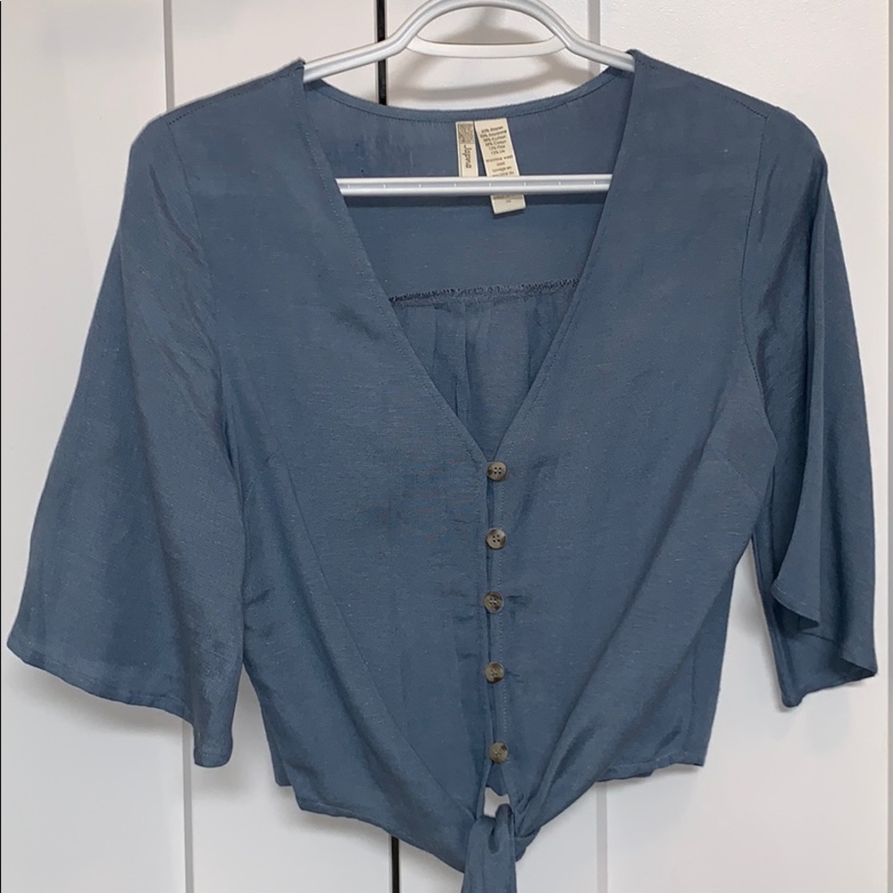 Staple blue blouse 🌻